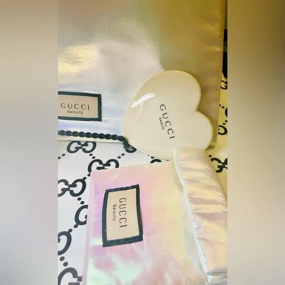 Gucci Beauty Flora Pouch/Makeup Zipped Bag Pearl Bundle - Picture 8 of 15